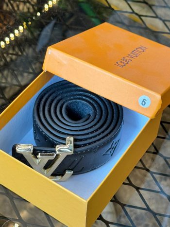 Louis Vuitton crni kaiš