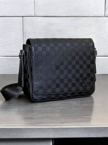 Louis Vuitton crna ženska torbica