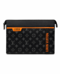 Louis Vuitton Pochette Voyage Monogram Eclipse Orange – Muška Pismo Torba